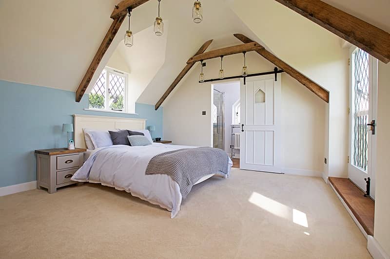 Bringing a 17th century cottage into the 20th century Bringing a 17th century cottage into the 20th century