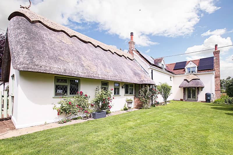 Bringing a 17th century cottage into the 20th century