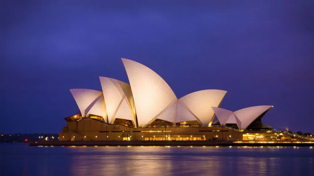 Modernist Buildings - Sydney Opera House, Australia